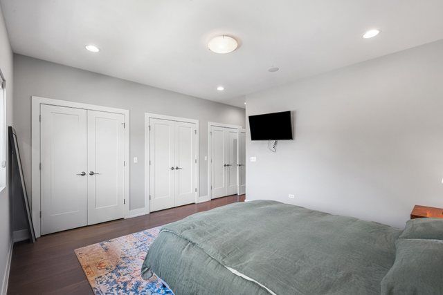 2544 W Warren Boulevard, Chicago, IL 60612