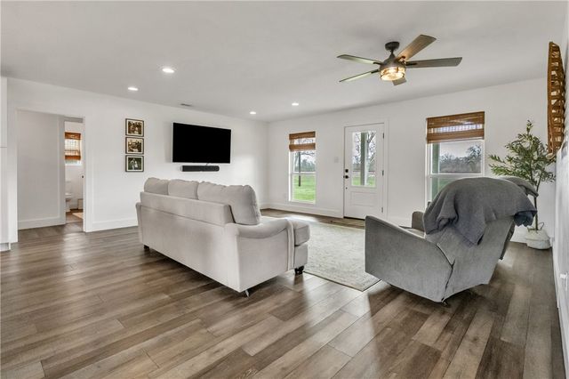 20947 FM 39, Iola, TX 77861