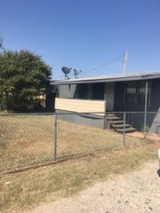 140 Apache Road, Tye, TX 79563