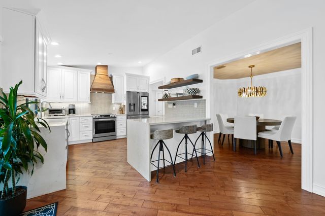 2901 NW 24 Terrace N, Boca Raton, FL 33431