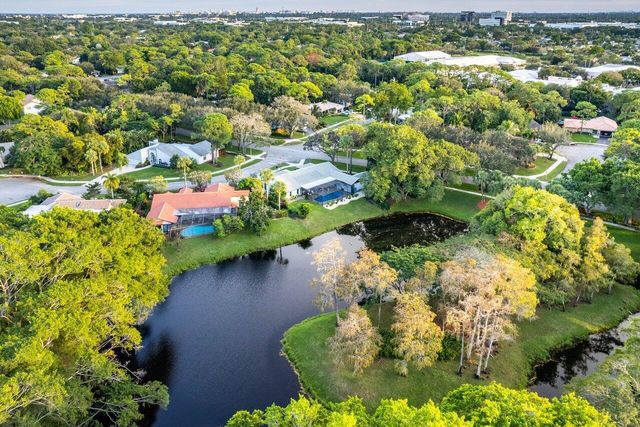 2901 NW 24 Terrace N, Boca Raton, FL 33431