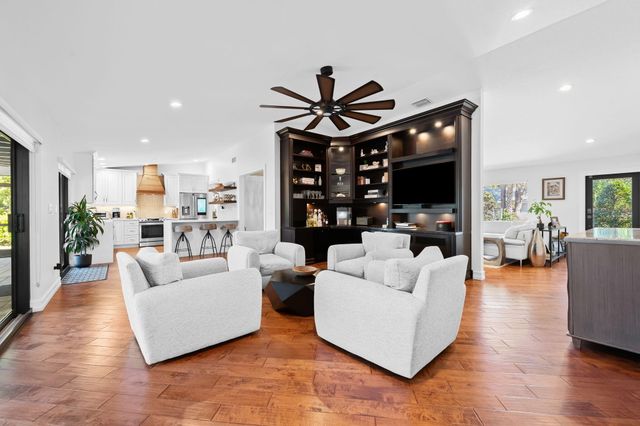 2901 NW 24 Terrace N, Boca Raton, FL 33431