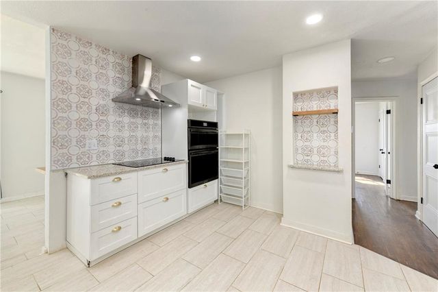 11201 E 40th Street S, Independence, MO 64052