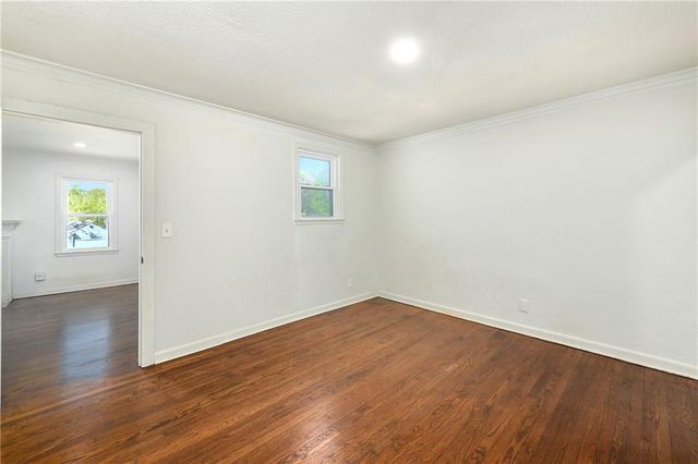 11201 E 40th Street S, Independence, MO 64052