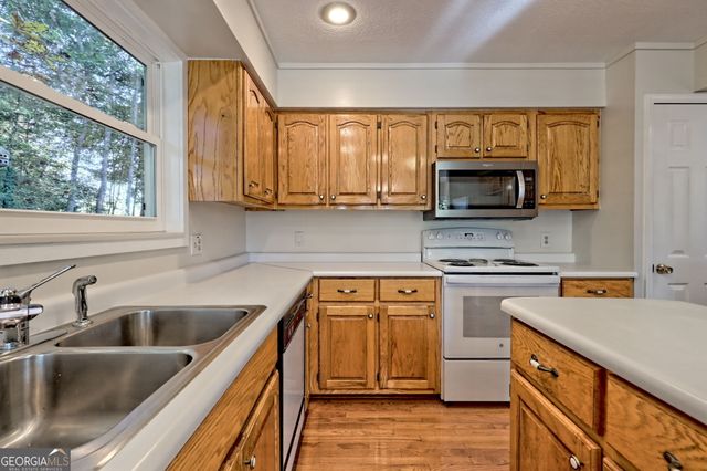 402 Eagle Drive, Blairsville, GA 30512