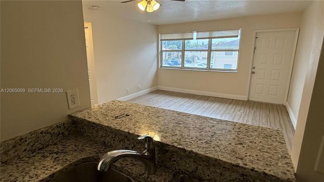 1006 Twin Lakes Drive 20-E, Coral Springs, FL 33071
