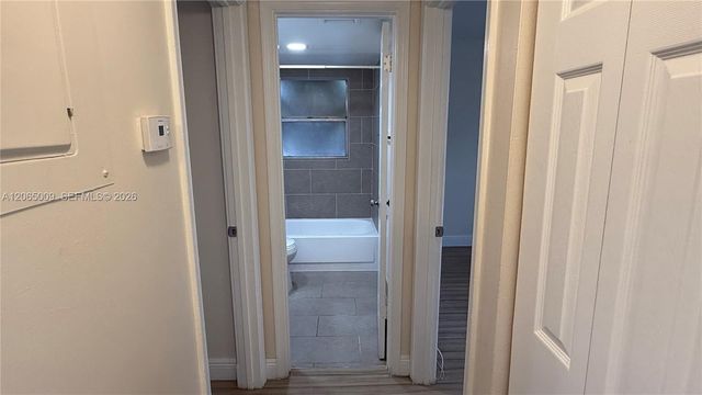 1006 Twin Lakes Drive 20-E, Coral Springs, FL 33071