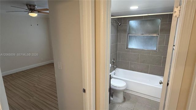 1006 Twin Lakes Drive 20-E, Coral Springs, FL 33071