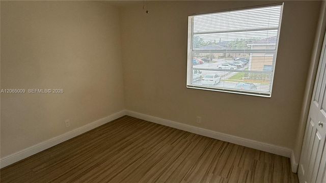 1006 Twin Lakes Drive 20-E, Coral Springs, FL 33071