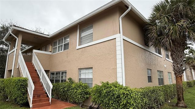1006 Twin Lakes Drive 20-E, Coral Springs, FL 33071