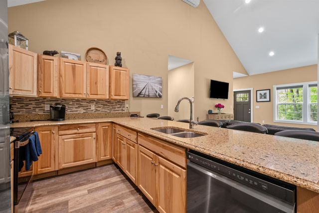 177 Alpstrausse, Bartlett, NH 03812