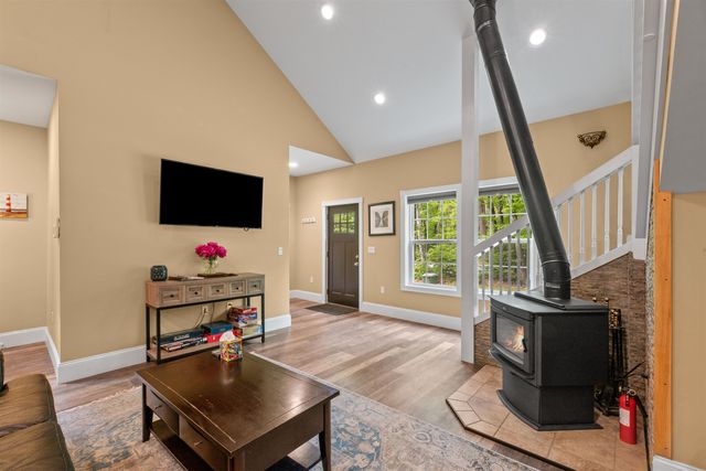 177 Alpstrausse, Bartlett, NH 03812