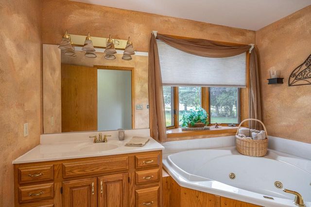 9512 LAURA LANE, Winneconne, WI 54986