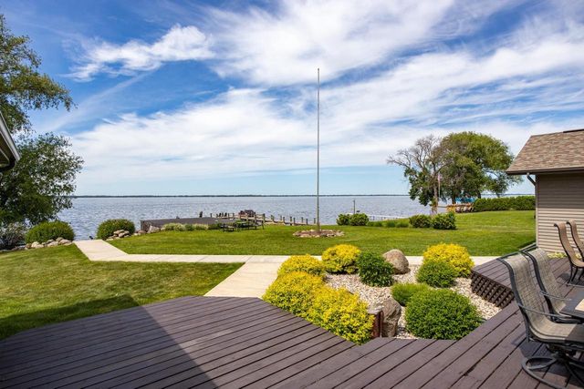9512 LAURA LANE, Winneconne, WI 54986