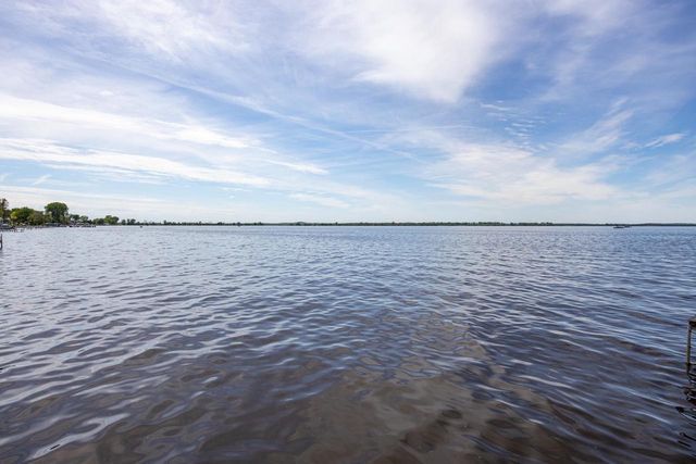 9512 LAURA LANE, Winneconne, WI 54986