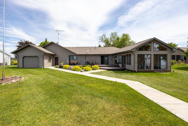 9512 LAURA LANE, Winneconne, WI 54986
