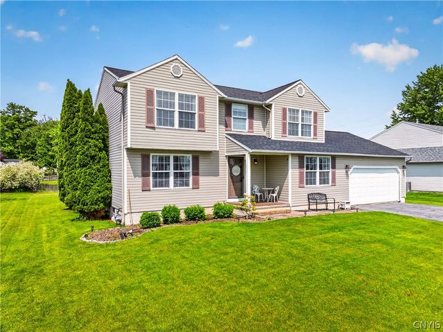 8633 Snowshoe Trail, Cicero, NY 13039
