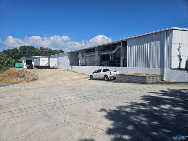 2400 Beck Industrial Blvd, Fort Payne, AL 35968