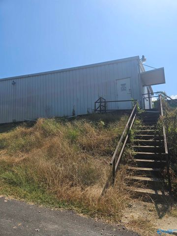 2400 Beck Industrial Blvd, Fort Payne, AL 35968