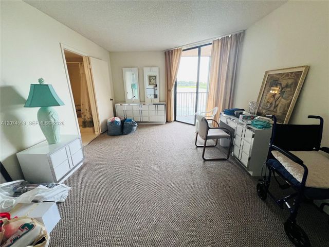 20860 San Simeon Way 205-6, Miami, FL 33179