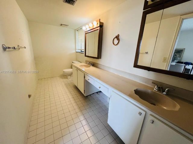 20860 San Simeon Way 205-6, Miami, FL 33179