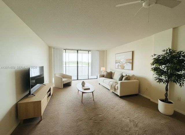20860 San Simeon Way 205-6, Miami, FL 33179