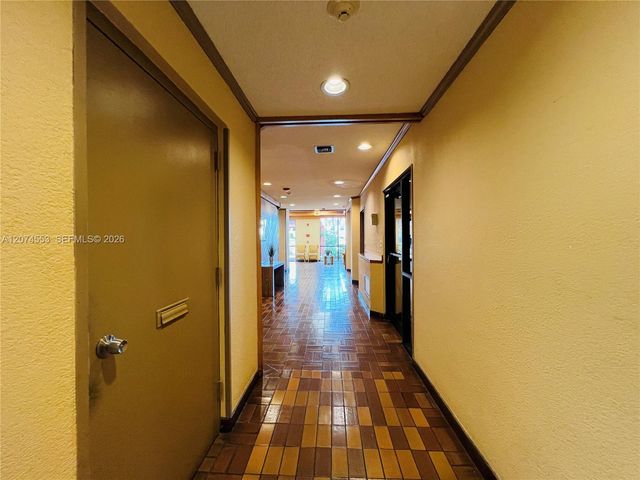 20860 San Simeon Way 205-6, Miami, FL 33179