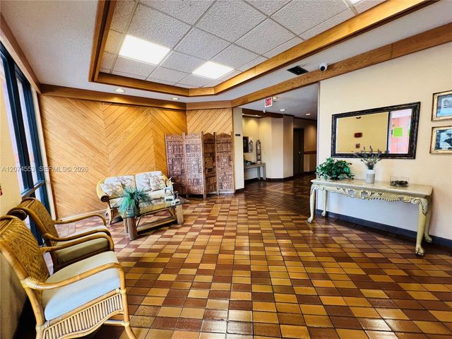 20860 San Simeon Way 205-6, Miami, FL 33179