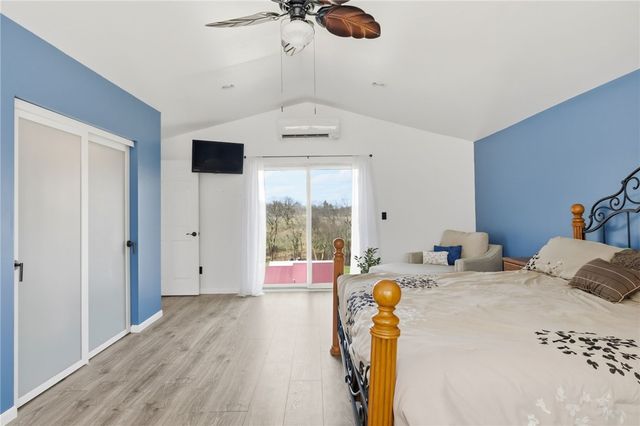 27 Bock Ln, Baden, PA 15005