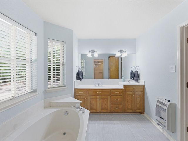 9627 County Road 4028, Kemp, TX 75143