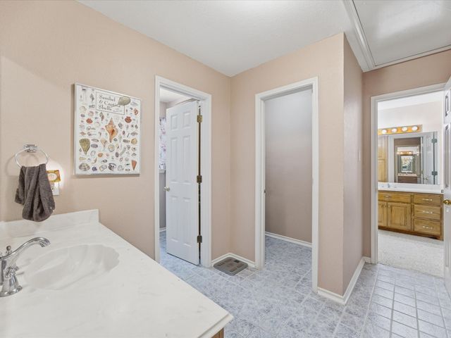 9627 County Road 4028, Kemp, TX 75143