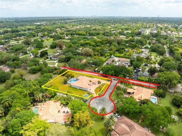 5303 SW 111th Ter, Davie, FL 33328