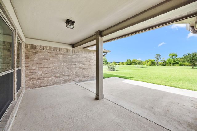 914 Lakeland Circle, Rosharon, TX 77583