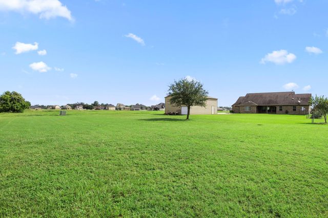 914 Lakeland Circle, Rosharon, TX 77583
