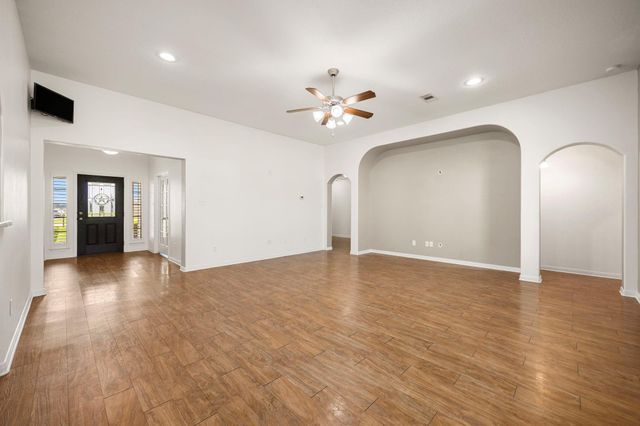 914 Lakeland Circle, Rosharon, TX 77583