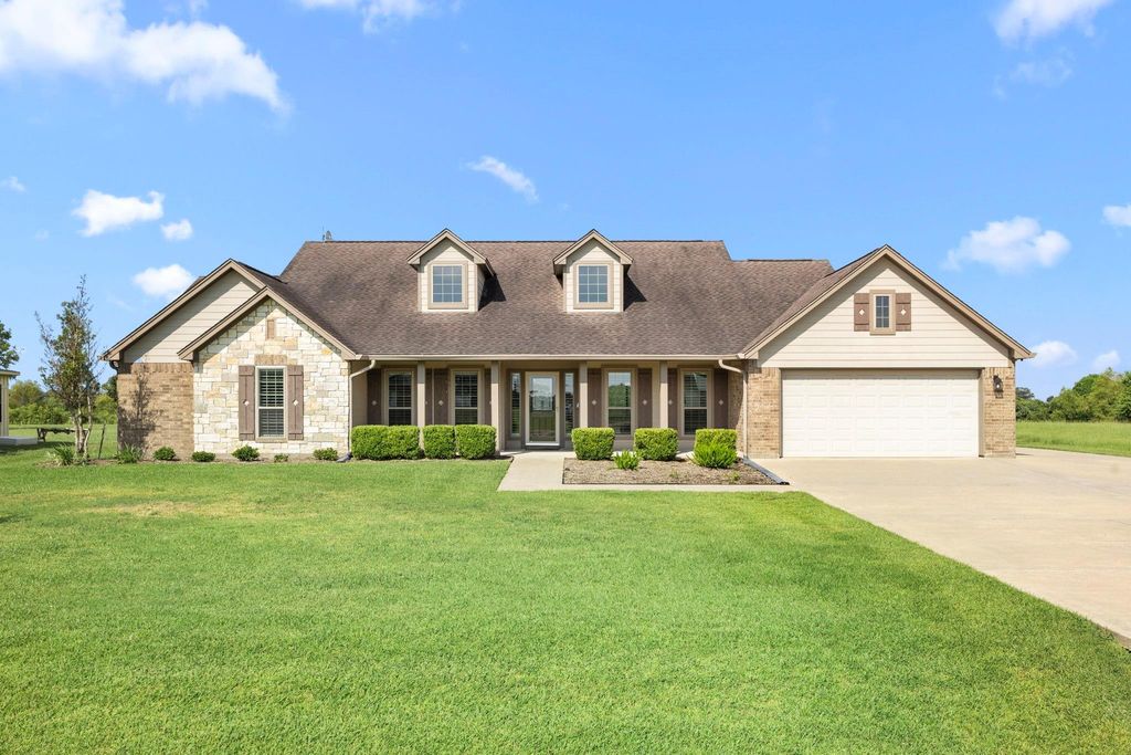 914 Lakeland Circle, Rosharon, TX 77583