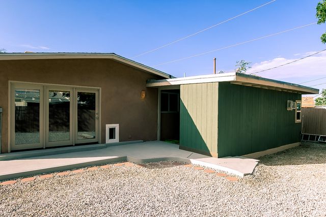 657 Grace Street NE, Albuquerque, NM 87123