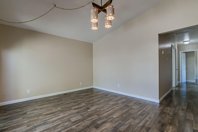 657 Grace Street NE, Albuquerque, NM 87123