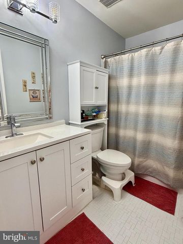 53 CLIVEDEN CT, Trenton, NJ 08648