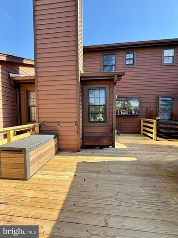 53 CLIVEDEN CT, Trenton, NJ 08648