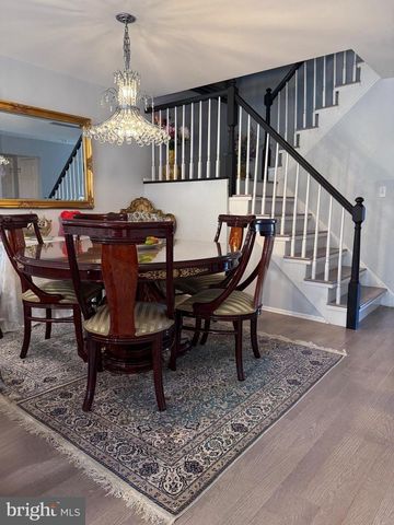 53 CLIVEDEN CT, Trenton, NJ 08648