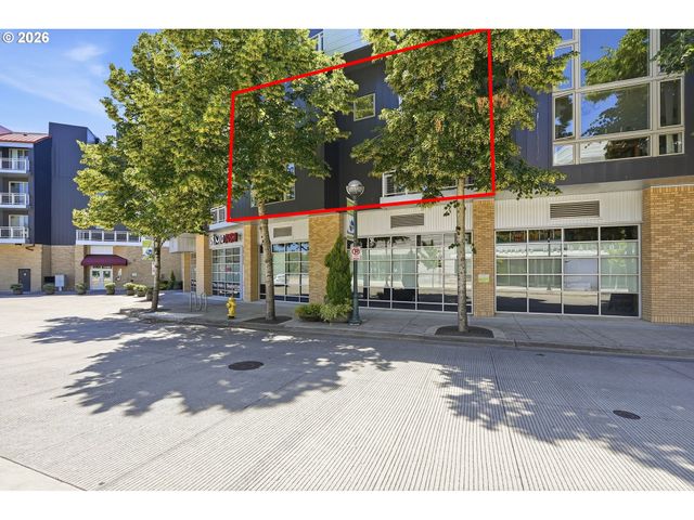 12600 Sw CRESCENT St 216, Beaverton, OR 97005
