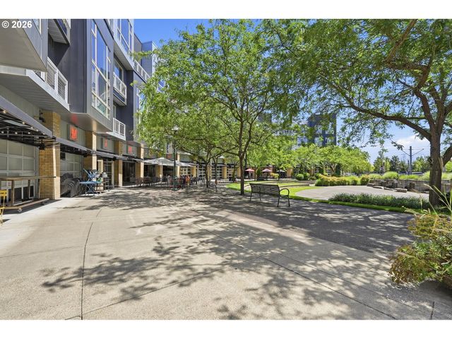 12600 Sw CRESCENT St 216, Beaverton, OR 97005
