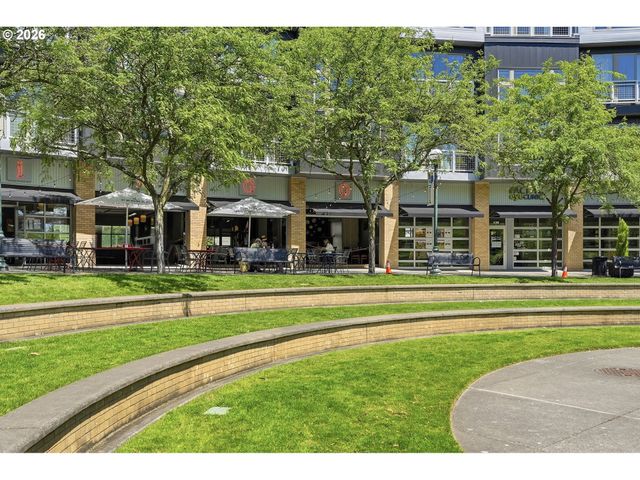 12600 Sw CRESCENT St 216, Beaverton, OR 97005