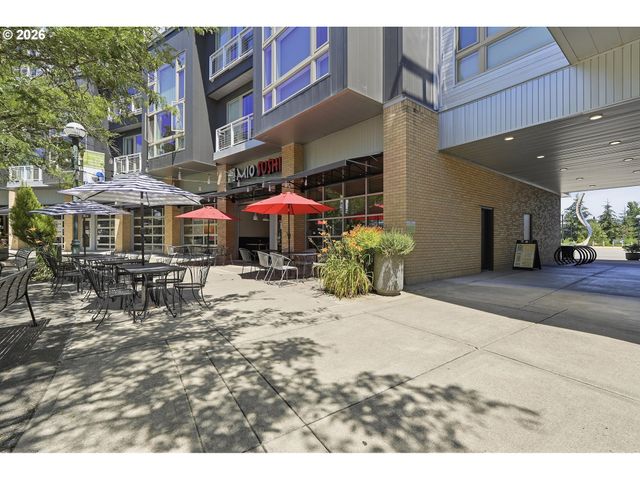 12600 Sw CRESCENT St 216, Beaverton, OR 97005