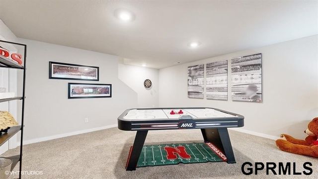 11450 Port Royal Drive, Papillion, NE 68046