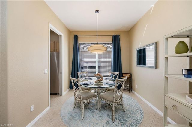 204 Glen Eagle CIR, Naples, FL 34104