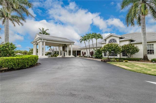 204 Glen Eagle CIR, Naples, FL 34104