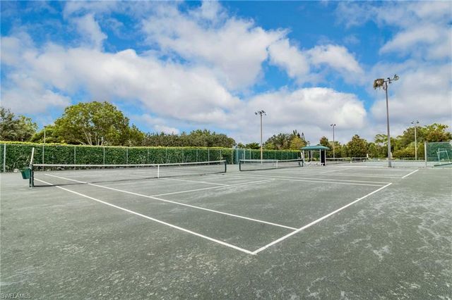 204 Glen Eagle CIR, Naples, FL 34104