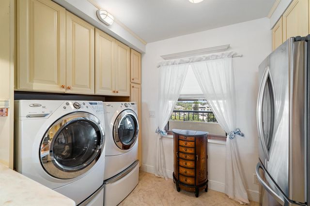 356 Golfview Road 903, North Palm Beach, FL 33408
